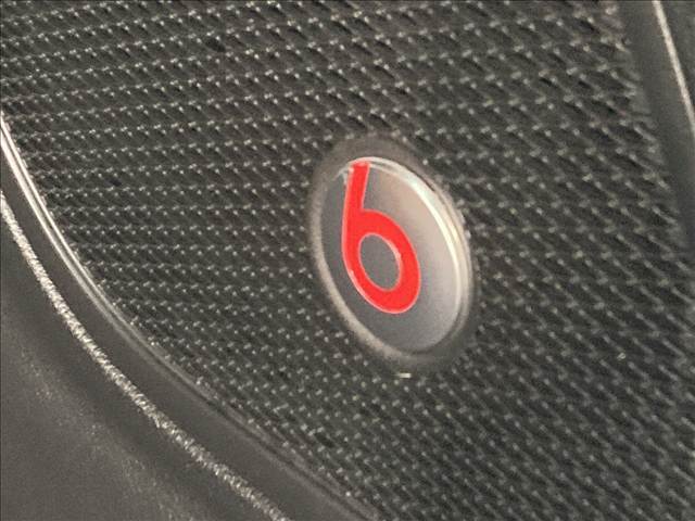 【Beatsプレミアムサウンド】オプションの高音質スピーカーを搭載しております。専用チューニングにより、クリアで臨場感あふれるサウンドを実現しワンランク上の空間をお楽しみください。
