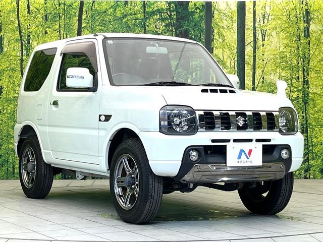 大好評のボディコーティング「弾スプラッシュコート」もご納車までに施工可能。通常のガラスコートと異なる、耐久年数6年の無機質ガラスコーティングが、ボディをキレイな状態に保ってくれます。