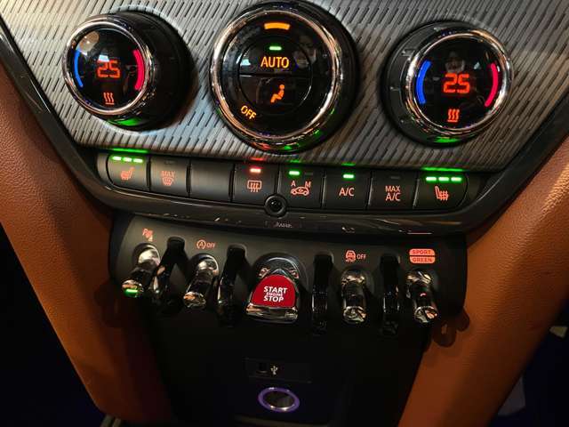 ぜひ厳選したドイツプレミアムブランドのお車を、見て・触って・比べてください！