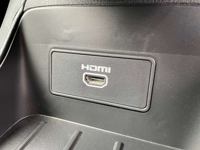 HDMIソケット装備されております。
