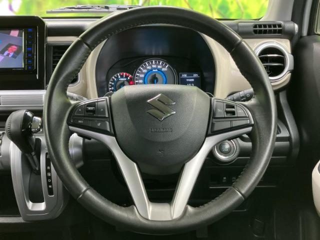 WECARSの展示場では実際に見て、触ってお車をお選びいただけます！知識の豊富な営業スタッフが様々なカーライフをご提案いたします！