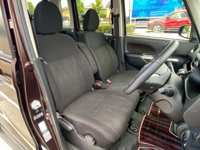 【室内】納車前にはルームクリーニングを行います！家族が使う車の様に、丁寧に清掃していきます！
