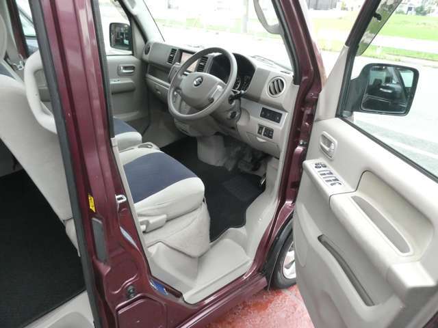 運転しやすいコクピット