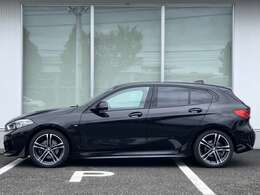 BMW Premium Selection 2年間走行距離無制限保証、安心もBMWクオリティ。BMWメカニックによる360度チェックの納車前点検。交換基準に達した部品があれば、BMW純正部品だけを使用し整備した後にお引渡しします。