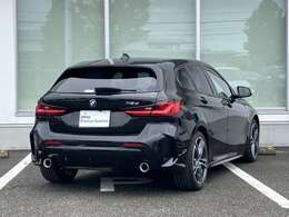 Emergency Service 365日24時間体制で、万一の故障などのトラブルに対応。応急処置のアドバイスのみならず、保証期間中は出張修理やレッカーなどの手配、さらにはお客様の代替交通手段やホテルの確保を行います。