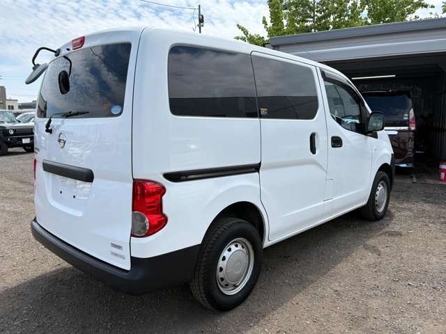コロナウィルス対策　全車除菌抗菌します。また、スタッフもマスク義務化、商談の際はフェイスシールドを着用いたします。