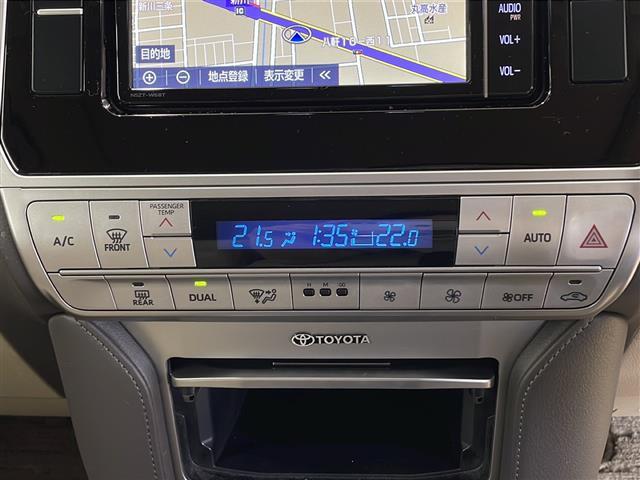 こちら運転席周りのスイッチの写真になります。各部しっかり動作の確認をしておりますので、ご安心だくさい。