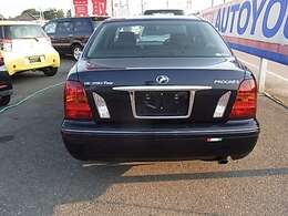 プログレFOURでしかもウオールナットパッケージ！クロカワパワーシートの低走行禁煙車！ディーラーキロクもありでタイミングベルトまで交換済みです！右リアカドの小修理がありますので「修復あり」で掲載します