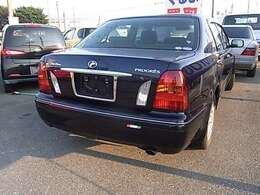 低走行のFOUR！残念ながら修理ございますがリアパネル修正なので走行など問題ございません！遠方の方も多数ご契約いただいておりますので現車のご説明などはお気軽にお問い合わせください！