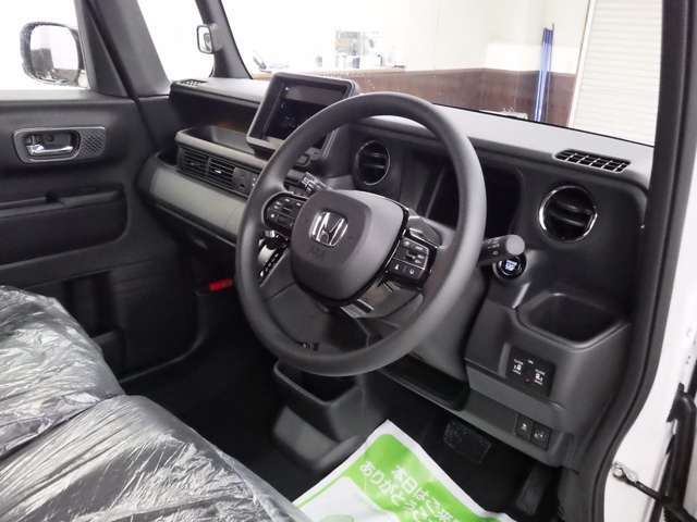 今まで大切に乗られてたお車を下取りさせていただきます。沢山の思い出が詰っている分、価格の限界まで頑張らさせていただきます。