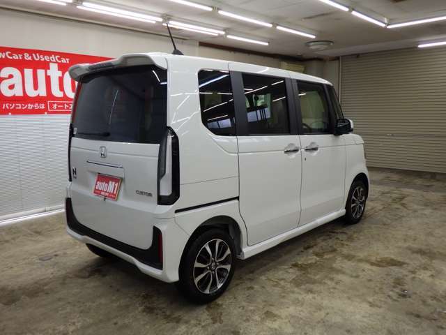 車内もキレイで嫌なニオイもありません。