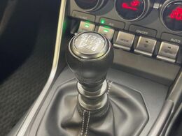 【フロア6速MT】走りの6速MT！！スポーティーな走行をお楽しみいただけます♪