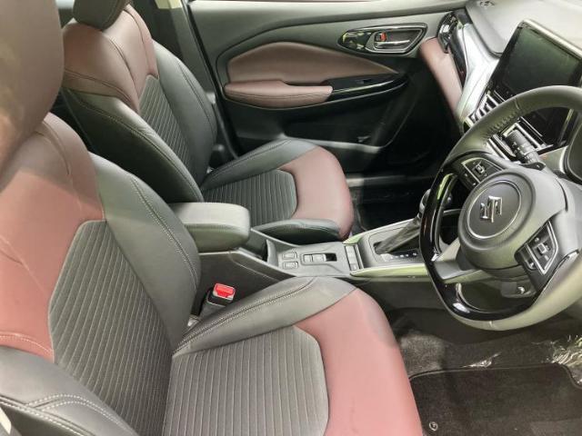 WECARSではほぼ毎日新しい在庫車両を入荷しております！お客様のこだわりを叶える1台がきっとWECARSにあるはずです！