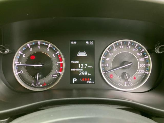 WECARSの展示場では実際に見て、触ってお車をお選びいただけます！知識の豊富な営業スタッフが様々なカーライフをご提案いたします！