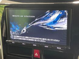 【純正9型ナビ】人気の純正ナビを装備。オーディオ機能も充実しており、Bluetooth接続すればお持ちのスマホやMP3プレイヤーの音楽を再生可能！毎日の運転がさらに楽しくなります！！