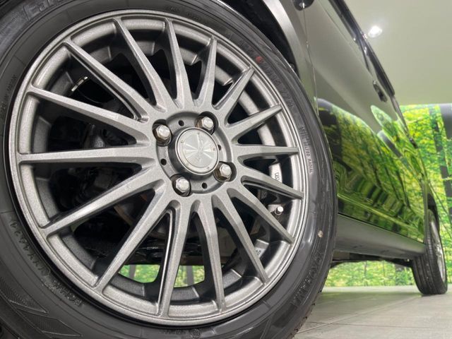 【15インチアルミホイール】外観にマッチしたアルミホイールを装着しております。各種アルミホイールや、スタッドレスタイヤも取扱いしております。是非ご相談ください♪