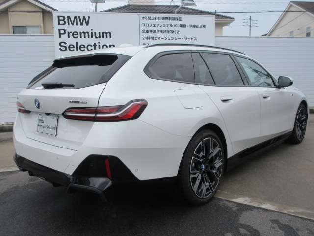 名鉄AUTOオリジナルコーティングMコートをはじめウインドフィルム施工、ドライブレコーダー取付、BMWパフォーマンスアクセサリーなど各種承ります。