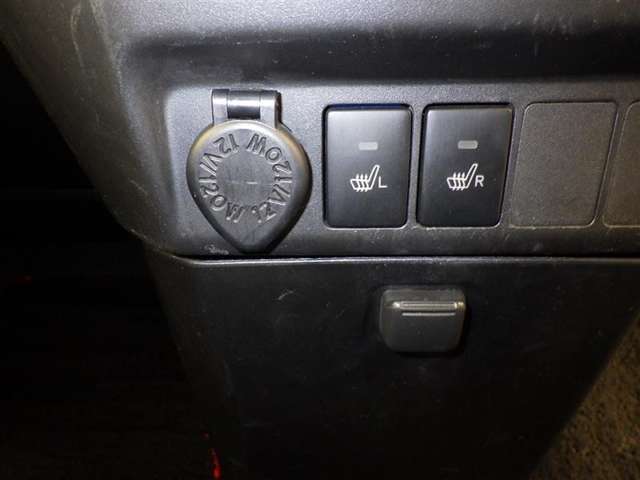 シートヒーター付なので、寒い冬でも快適にドライブが楽しめます！