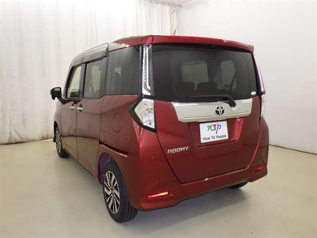 コンパクトカーは荷物も積めて小回りもききます！街乗りには便利なお車です！