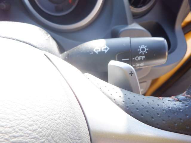 パドルシフト。http://www.classicauto-s.comストックヤードに保管している車もございますのでご来店前にお電話くださいTEL 0467-40-5367