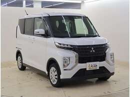 弊社は「車両価格」に「諸費用（自賠責保険料・税金・登録等に伴う費用）」を加えた、安心の「支払総額」で表示しております。