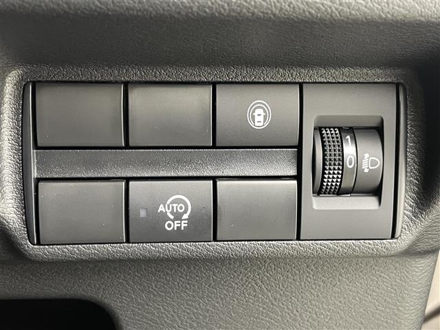 【運転席操作部】快適なドライブを楽しむための機能が装備されています！運転席から触れるので、使いやすいです！除菌プランいれていただくと、さらに清潔で安心していただけます！