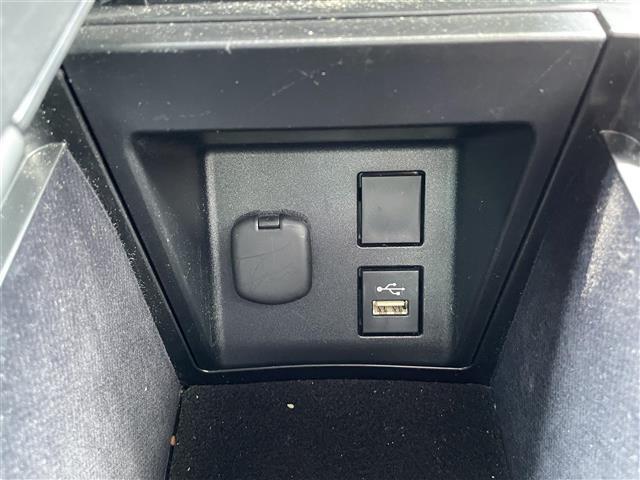 ご成約頂いたお車は全車保証付で納車後も安心！有料オプションで長期保証をお選びいただくことも可能です。