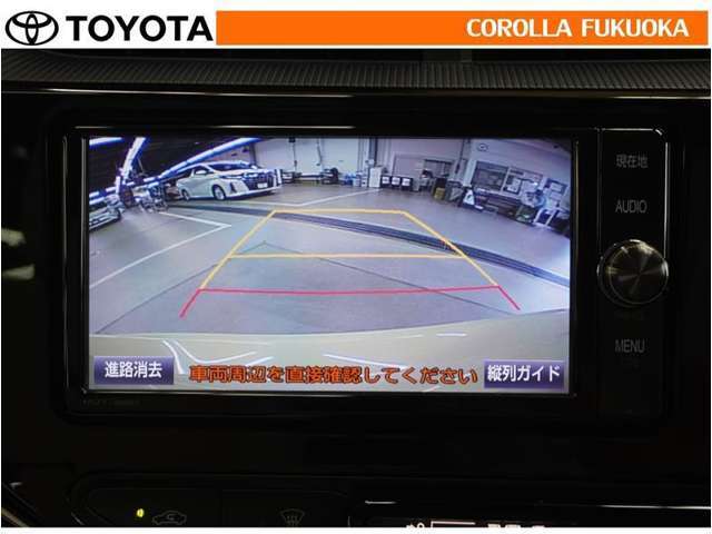 バックモニター付なので後退時に後方映像が見えるので安心。死角が減って思わぬ事故の防止にも役立ちます。