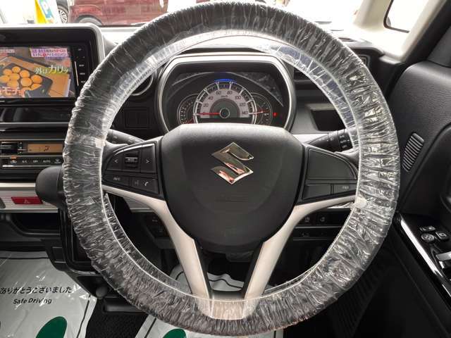 当社の自動車販売サービスは、全車種・全メーカー対応していますので、車屋さんを何件もまわるお手間をかけさせません。たくさんの選択肢の中で比較しながら、お客様のご要望、条件にあう一台を一緒に探します。