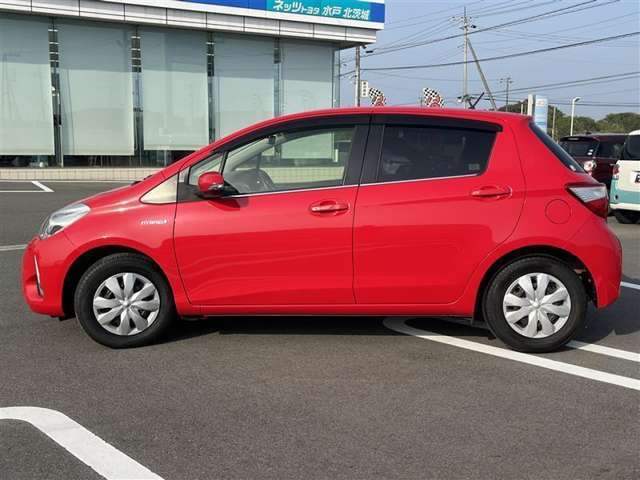 ☆当店の車は全台、1年間走行距離無制限の保証付きで購入後も安心です。保証期間中は全国のトヨタディーラーで保証修理が可能です。