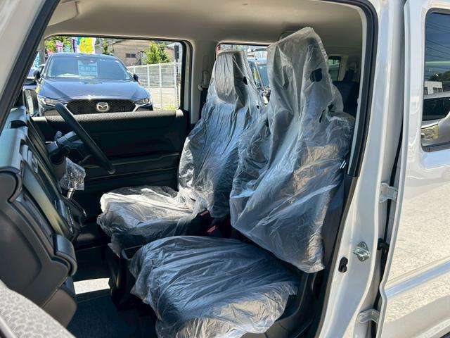 遠方のお客様でも店頭納車の場合は車両を陸運局に持ちこまずに名義変更可能ですので余計な諸費用も頂いておりません。遠方陸送納車も格安です☆