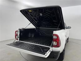 【TRDハードトノカバー、純正ベッドライナー】