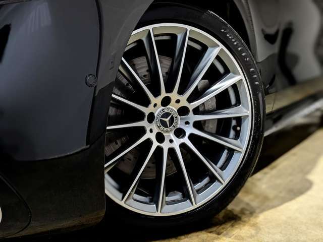 京葉道路、穴川ICから直進して国道16号線に入り貝塚方面に向かいレッドロブスターのある交差点(殿台消防署前北側交差点)を右折してすぐ左側