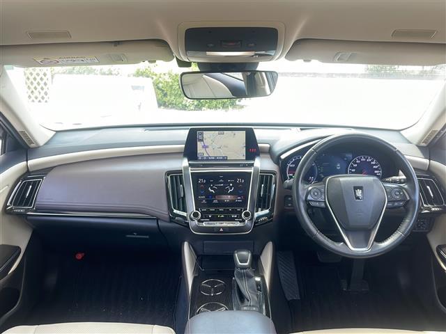 【インパネ全体】全方位で視界が広く、高い目線で運転もしやすいです！