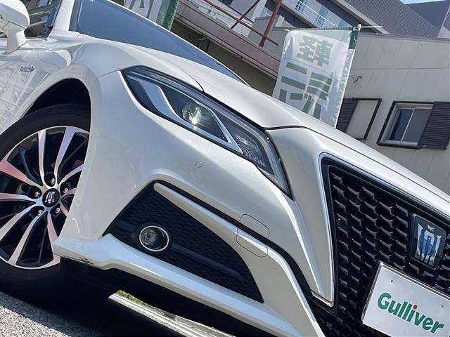 【ライト・ランプ】ワレもなく綺麗な状態なので、悪天候や夜間の走行も視界良好で安心してお乗りいただけます。ヘッドライト・ホイール・フロントガラスなど色々な部分コーティングをご用意しております！