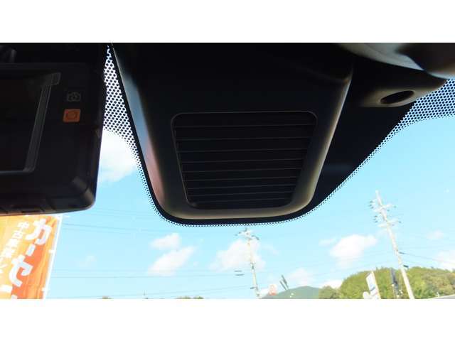 デュアルカメラ　　　　　お車のことで気になることがあれば、無料電話「0078-6003-685382」までお気軽にご連絡ください！
