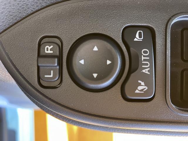 電動格納ミラー、パワーウインドウ