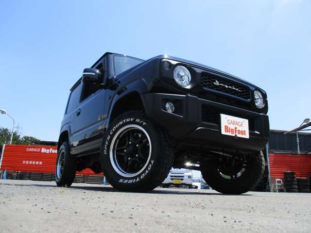＜リフトアップ車＞　＜社外グリル＞　7型ナビ＆テレビ　ドライブレコーダー　ビルトインETC　16インチアルミ＆タイヤ　運転席＆助手席シートヒーター　スマートキー　プッシュスタート　スズキセーフティー