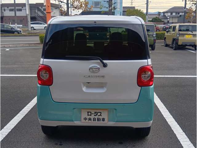 女性の方でも運転しやすくオススメできる一台です。ご希望であれば、試乗も可能ですので、お気軽にお申し付け下さい。