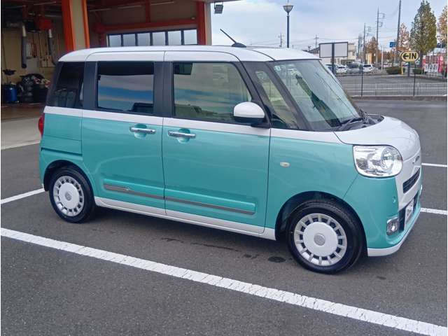 総額表示で予算オーバーの心配なし！購入に必要な金額の目安がひと目でわかるように心がけています。初心者の方でも安心して車選びができるように努力しています。