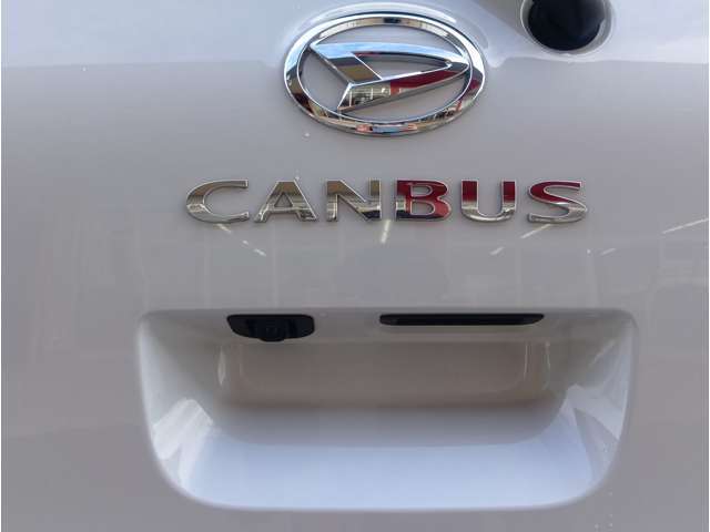 バックでの駐車をアシストしてくれるカメラは対応のカーナビやオーディオを取り付けると使用できますので、お気軽にご相談ください！