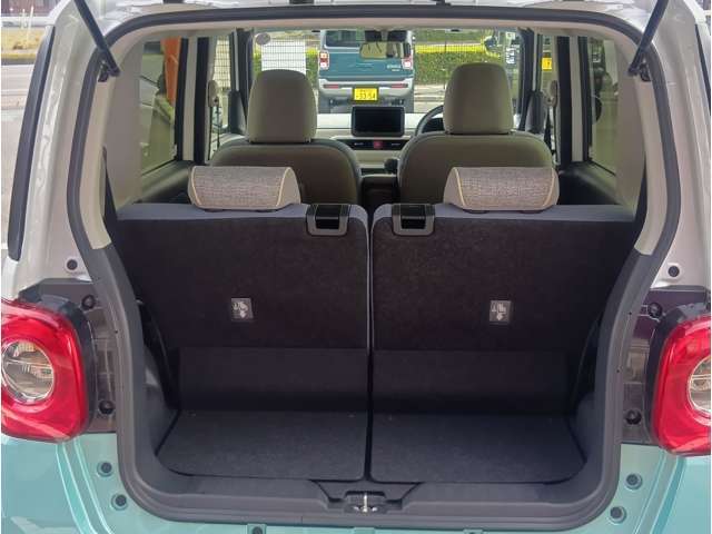 ラゲッジスペースは日常使う分には充分な広さです。