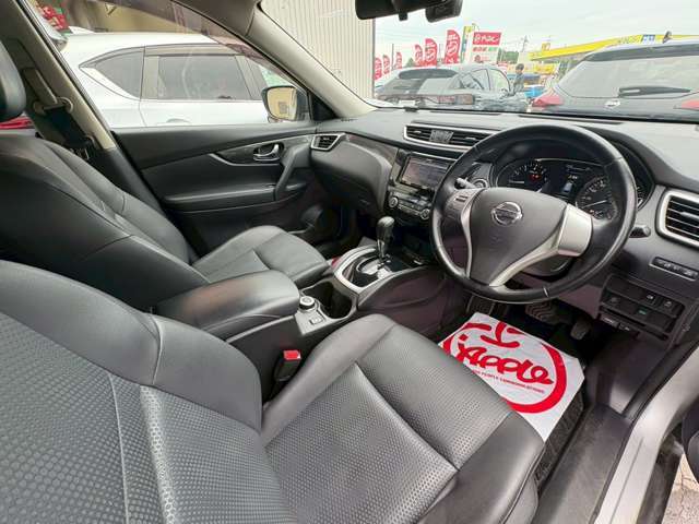 ☆のん看板☆アップルのアンバサダーは「のん」さん。車を売る時、買う時に不安になったり悩んでいると、のんとネコちゃんが現れます。アップルに安心してご相談下さい。