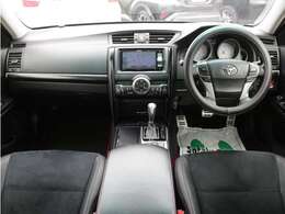 すっきりとしたマークXらしいデザインのダッシュ回り！フロントビューの視認性もよく運転しやすいと思います★