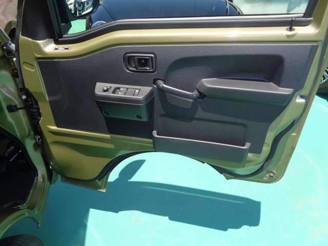 車内クリーニング済