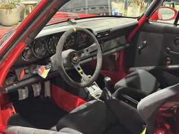 92年製造、RSベース後期型。世界生産台数112台。964Cup Carで早朝のツーリング又はサーキットを駆け抜けてください。