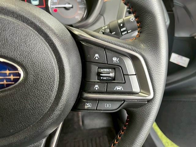 【レーダークルーズコントロールシステム】高速走行や、渋滞での走行時でも、先行車との車間を維持しながらの走行が可能☆