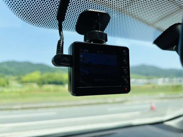 ♪当店は他府県登録＆納車の実績も多数御座います♪格安でご納車させて頂きます♪全国各地からのお問い合わせをドシドシお待ちしております。保証に関しましても全国各地でご対応が可能です♪