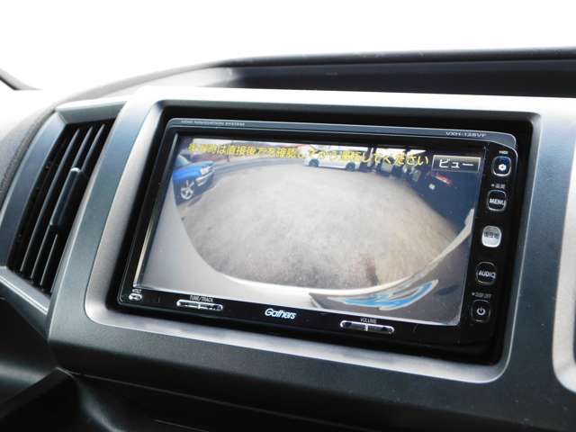 ★バックカメラ付きで安心です！