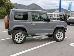 大人気Ramoneホイールの限定カラーを装着済みです♪